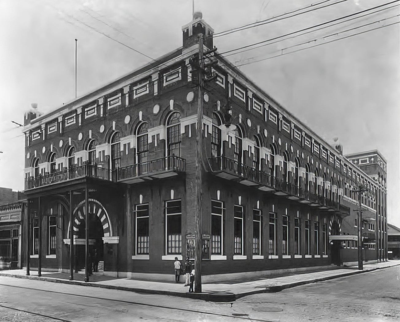 El Centro Español de Tampa was the first ethnic social club and mutual aid society established in Ybor City, chartered on September 7, 1891